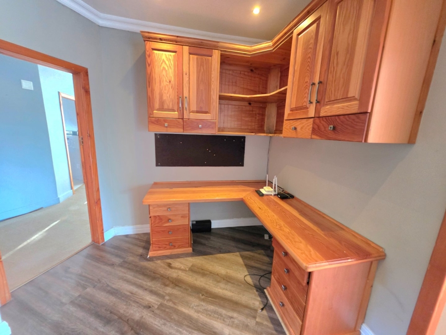 4 Bedroom Property for Sale in Eureka Free State